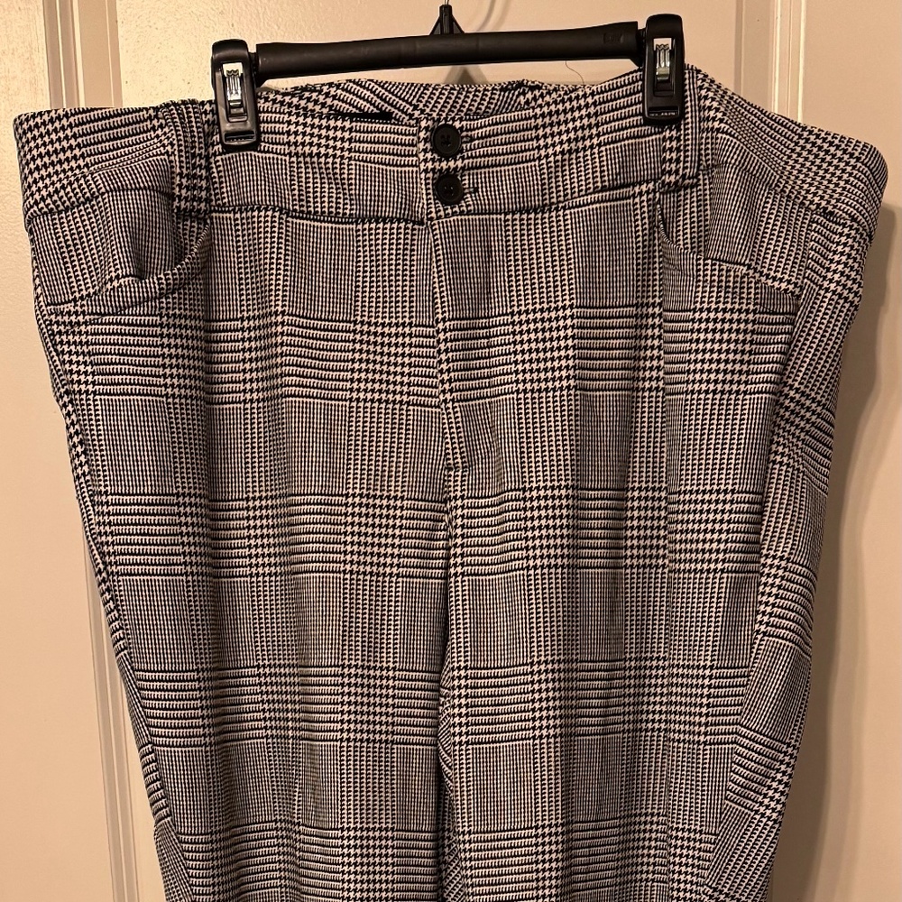 Studio by Torrid Glen Plaid Trouser A-Line Flare Pants – Size 28R